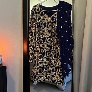 pakistani outfit with shirt and dupatta only